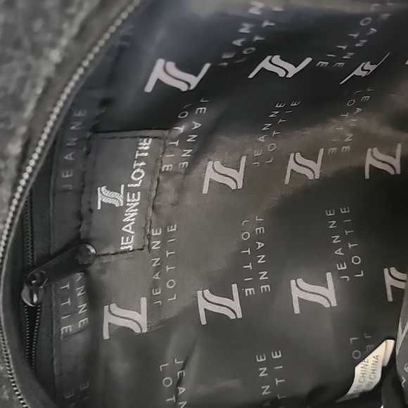 Backpack - Picture 4 of 4